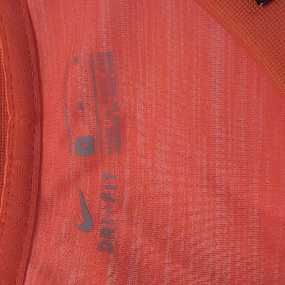 NWT Nike Dri Fit Men's Shirt - Picture 8 of 14